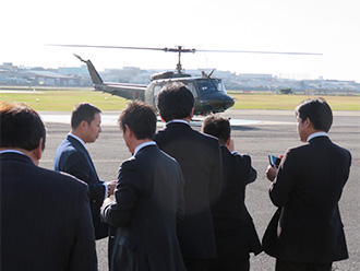 青年局陸上自衛隊八尾駐屯地視察活動